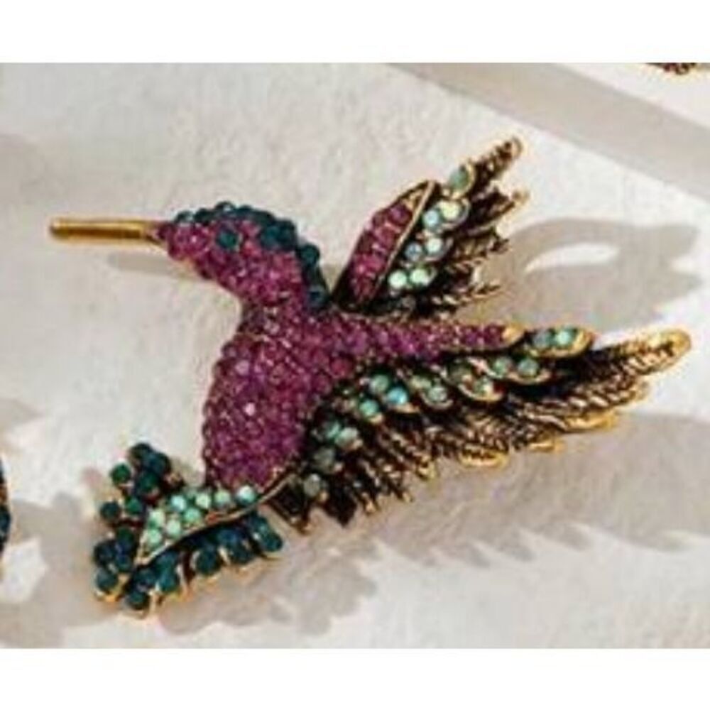 Pink hummingbird brooch